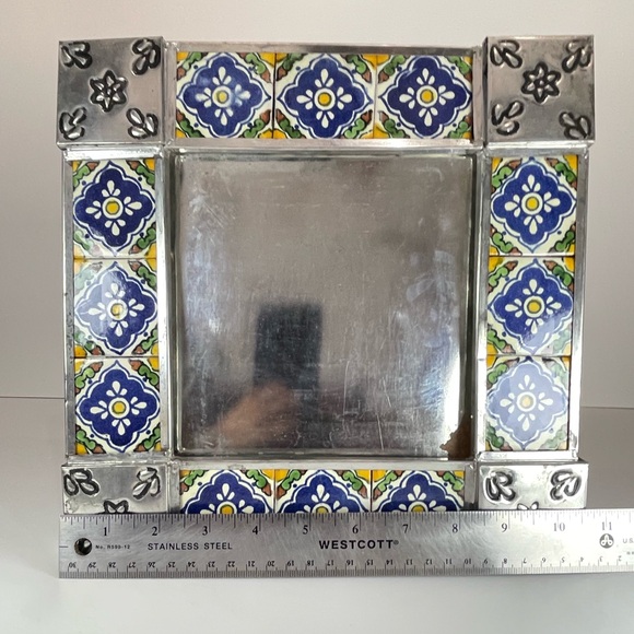 Mexican talavera tile tin frame - Picture 9 of 10
